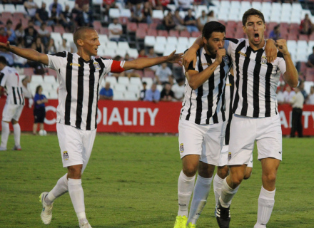 moisc3a9s-celebrando-gol-en-sevilla.jpg?w=440&h=300&crop=1