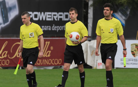 ruben-avalos-arbitro-futbol-003.jpg