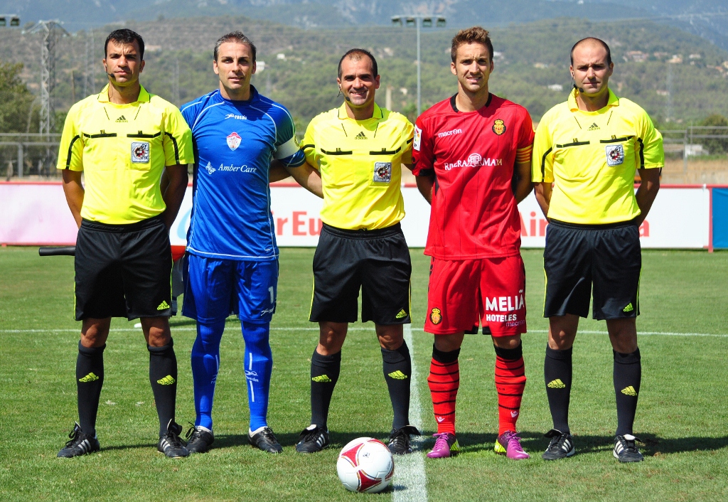hugo-josc3a9-lc3b3pez-puerta.jpg
