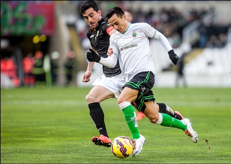 alvaro-garcia--en-su-etapa-como-jugador-del-racing-de-santander--cadizcf.jpg?size=776x