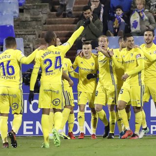 Un Cádiz comandado por Abdullah gana en superioridad